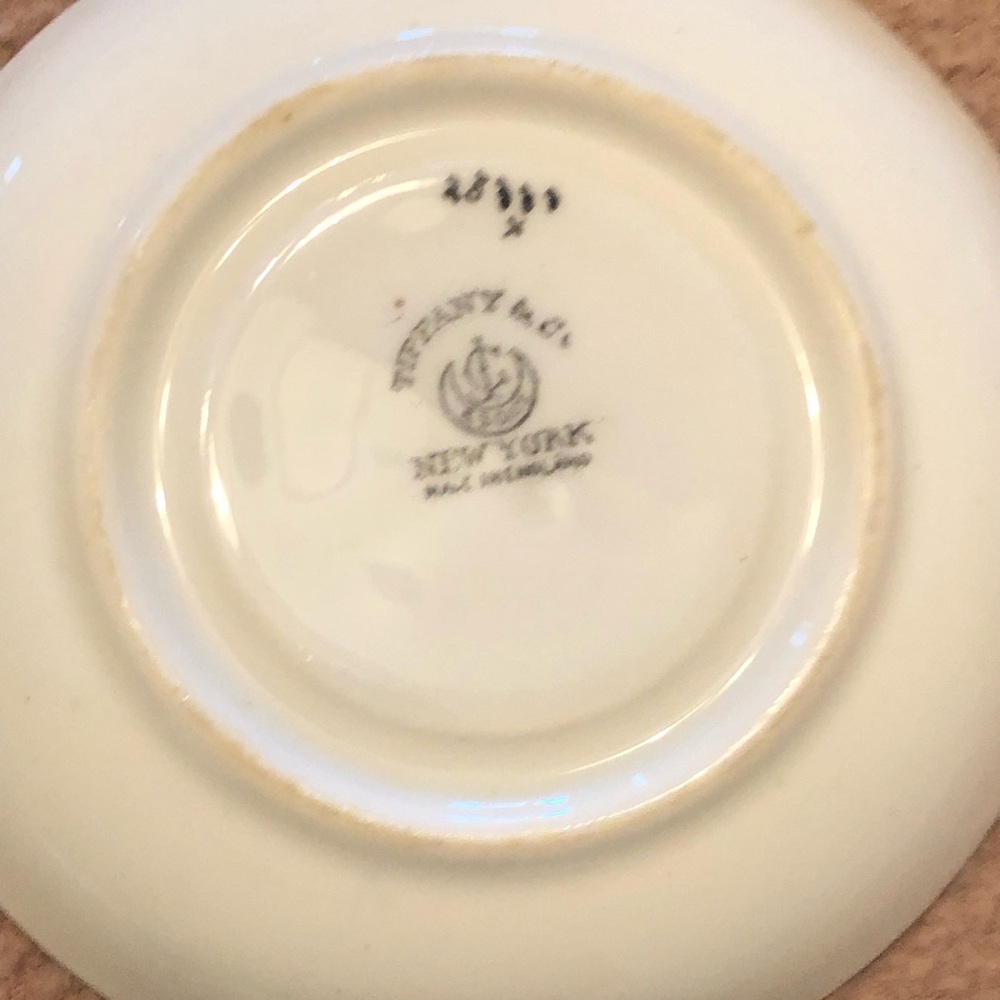 Tiffany & Co. 4 Vintage White Porcelain Saucer with Gold Band & 3 Bavaria Cups - Picture 13 of 16